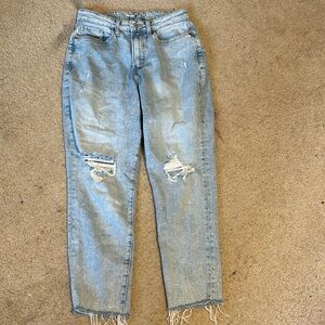Women’s Straight Ripped Jeans
